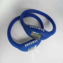 সাদা / নীল সিলিকন wristband ওয়াচ, স্পোর্টস কোয়ার্টজ হাতঘড়ি নিয়মিত সময় গাঁইট সঙ্গে