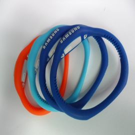 সাদা / নীল সিলিকন wristband ওয়াচ, স্পোর্টস কোয়ার্টজ হাতঘড়ি নিয়মিত সময় গাঁইট সঙ্গে