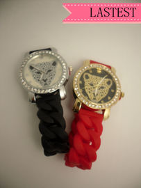 চিতা ক্রিস্টাল সিলিকন wristband ওয়াচ লাল / কালো অ ক্ষয়কারী